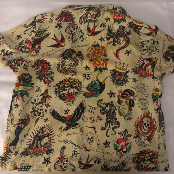 NWOT Unisex Ed Hardy Button Up - Picture 2 of 2